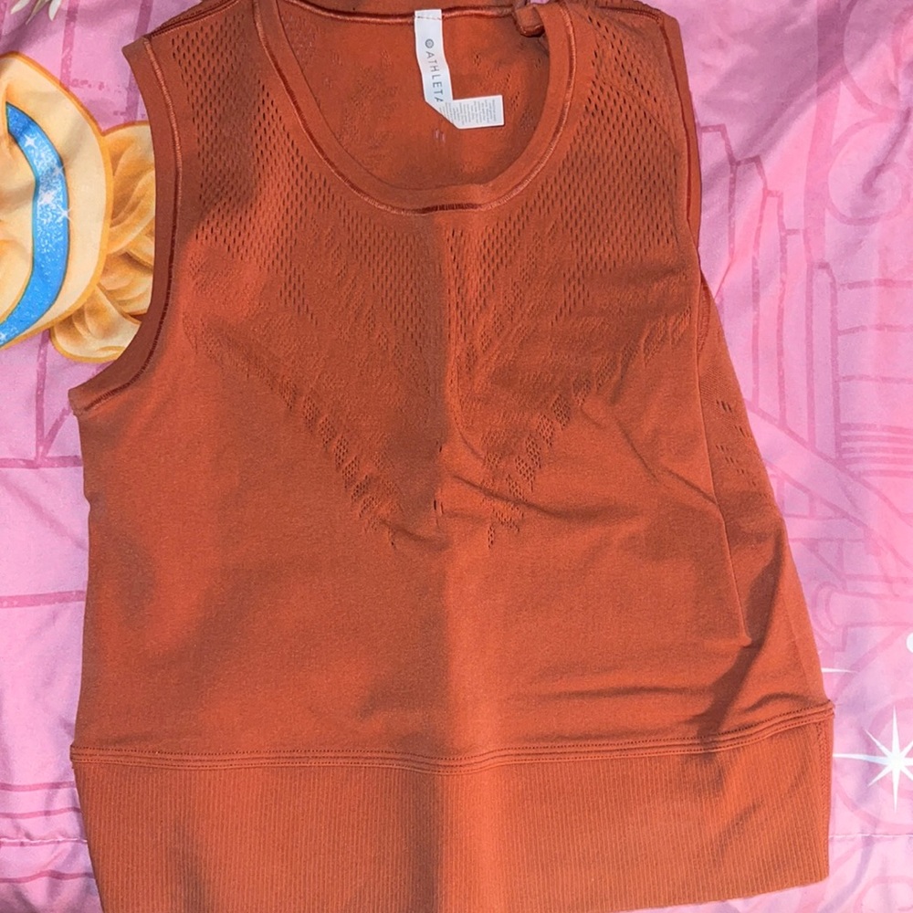 Women’s crop gym top. Worn once